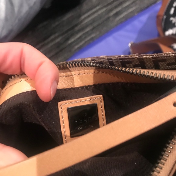 Fendi Handbags - Fendi purse
